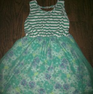 Floral green dress 10/12